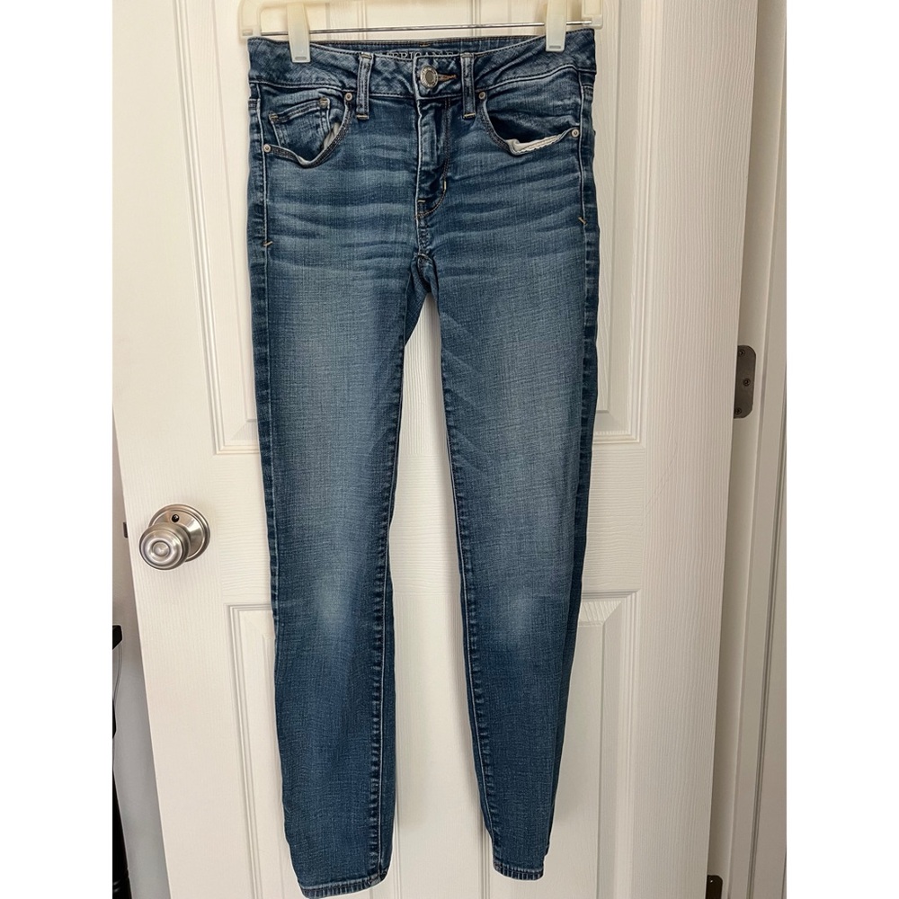 American Eagle Outfitters Skinny Jegging Jean